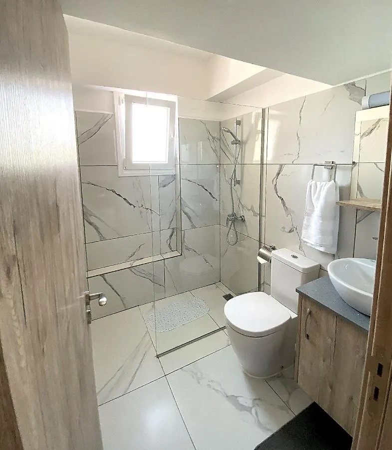 Luxury Beachfront Apartment Larnaca